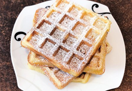 Gorfy z cukrem pudrem